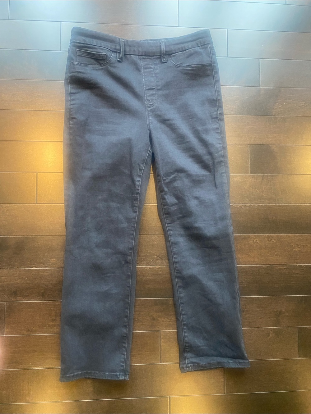 Good American Pull On Straight Leg Jeans